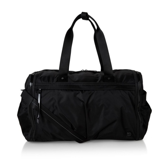 LULULEMON URBANOWSKI WARRIOR DUFFEL BAG BLACK NEW WITH TAGS - Picture 4 of 16